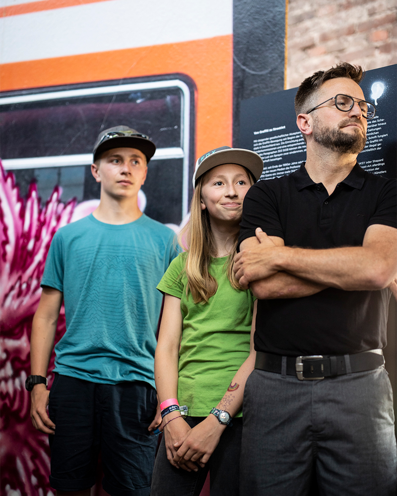 Revolte Impressionen Besucher Kreativraum Schwelhalle Atelier Türke